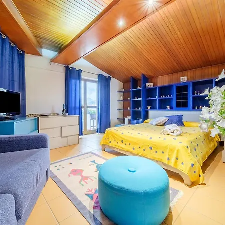 Casa Aurora Dom wakacyjny Pace Del Mela